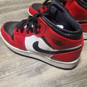 Jordan 1 Bred High top.  Size  6 youth